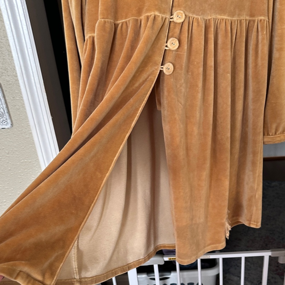 Tan Button-Up Velvet jacket - Picture 9 of 9
